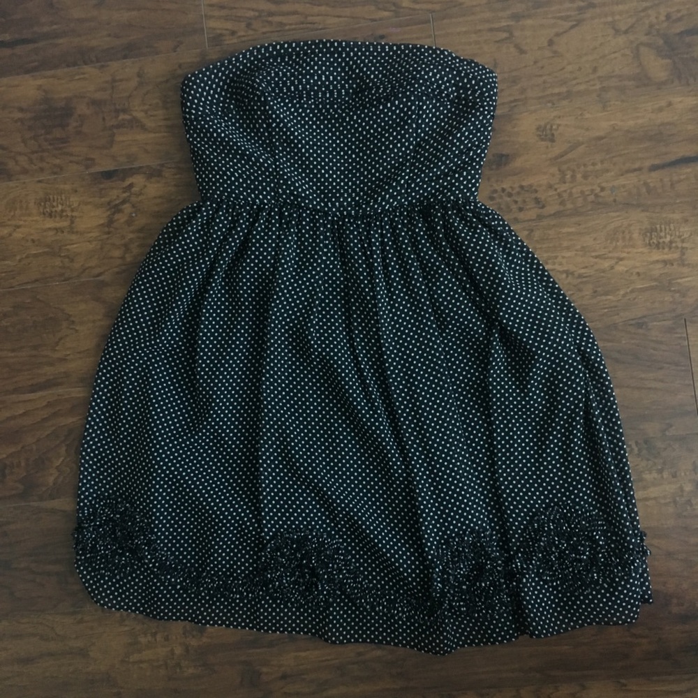 SALE❗️Strapless Black Polkadotted Dress